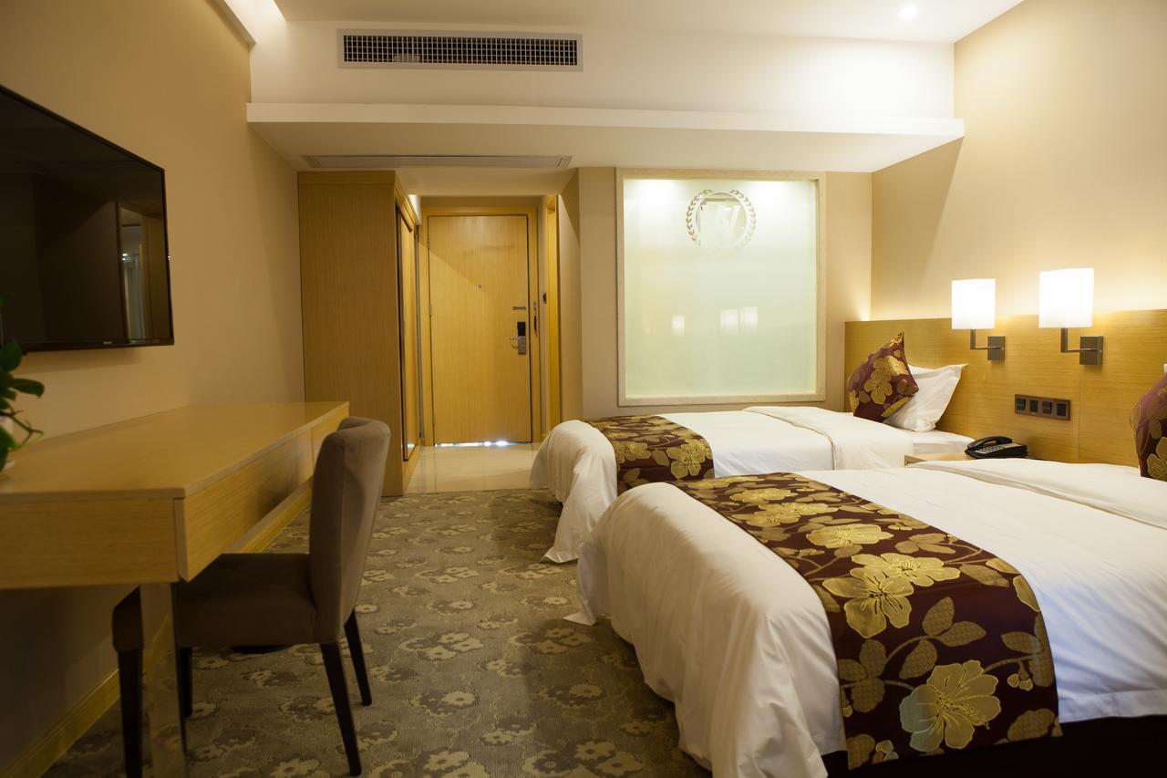 Guangzhou Wan Ao Hotel Plaza Limited Airport Express Hotel Room photo